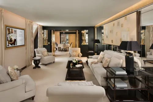 Hotel Barrière Fouquet's Paris