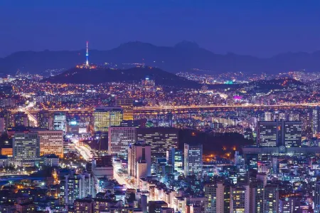 論峴華爾茲飯店