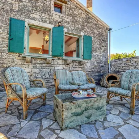 Villa Agathi