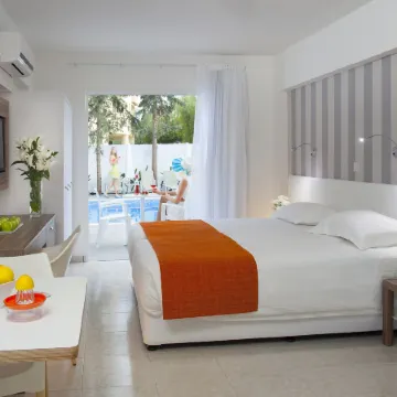 Princessa Vera Hotel Apartments