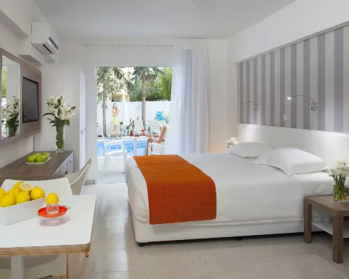 Princessa Vera Hotel Apartments Hotels in Paphos