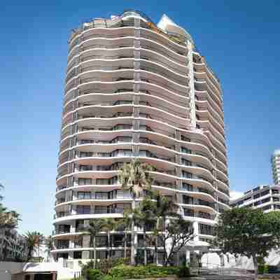 Mantra Coolangatta Beach Hotel Exterior