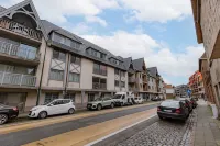 Cozy Apartment With Balcony With Parking