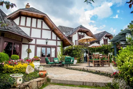 Chateau la Villette Отели рядом с достопримечательностью «Casa - Chalé Condomínio Estância das Águas Claras»