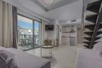Adonis Luxury Village Hotel di Pallini