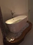 Intra Rooms - Hot Tub