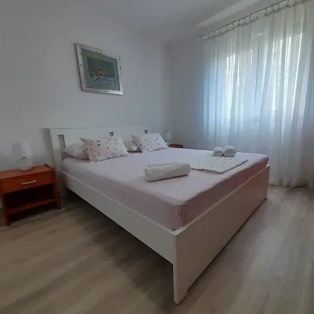 Apartments Ivo Hotels in Postire