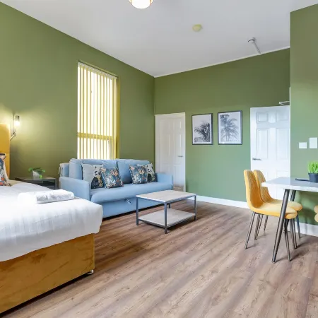Queen Street Apartments by Sasco