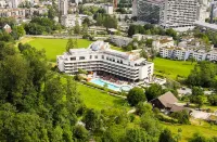 Five Zurich - Luxury City Resort - Pools