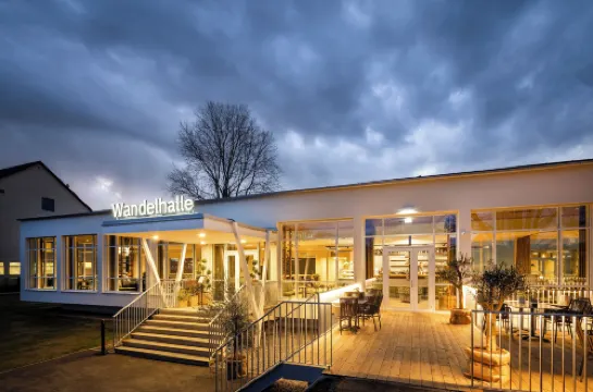 Jufa Hotel - Inkl 4h Thermeneintritt in Parktherme