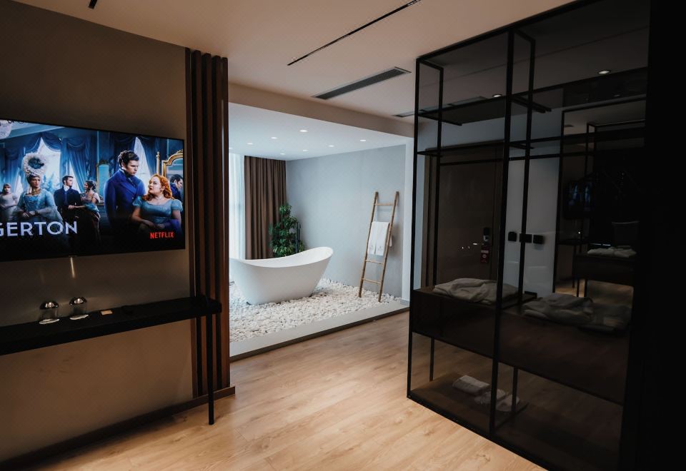 BAZ'HUR 부티크 호텔