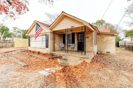 Adorable on Taylor Both Units