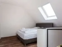 Apartment Sneekermeer with Water Sports Access Hotels in Súdwest-Fryslân