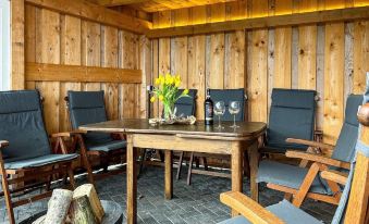 Modernes Split-Level Haus Nahe am Hennesee