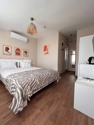Bi Suite Urla Hotels in Kuscular