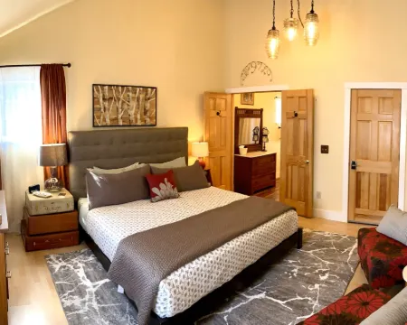 Bell in the Woods B&B Hotels in Seward