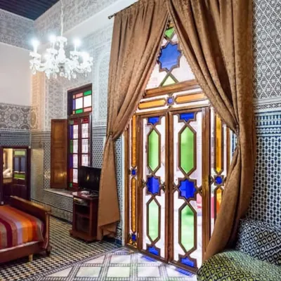 Riad les Chrifis Navette Aéroport 24 Sur 24 Hotels near Al Attarine Madrasa
