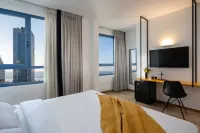 By14 TLV Hotel โรงแรมใน