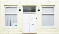 The Neuk Anstruther - Sleeps 6 - Dogs Welcome - parking