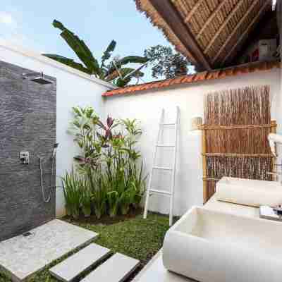 Villa Candi Kecil Empat by Villa Finder Hotel Exterior