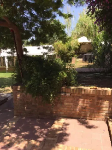 隆迪尼別墅酒店