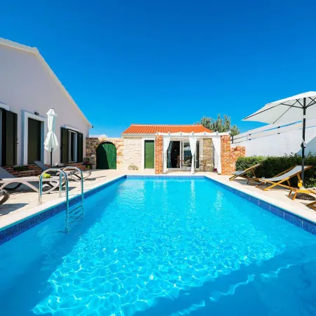 Villa with Private Pool and Terrace