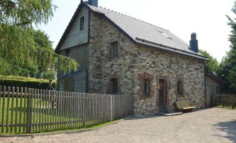 Chalet Retreat with Sauna