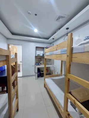 Transient Apartment Near Burnham 205