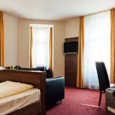 Arcade Hotel (DORMERO Hotel Wuppertal from 2025) Hotels near Wuppertal Main Station