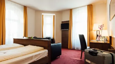 Arcade Hotel (DORMERO Hotel Wuppertal from 2025) Hotels near Engels Denkmal 'Die starke Linke'