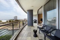 Point Waterfront Apartments