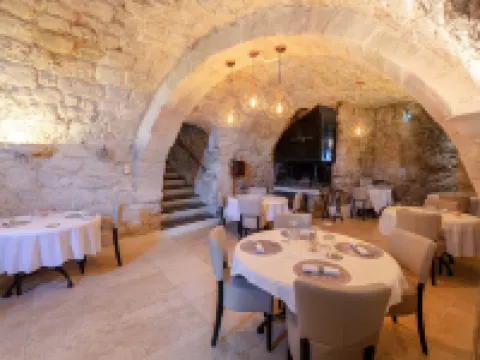 Le Château d'Argens Hotels in Les Arcs