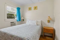 Beach Motel and Suites - 2-Star