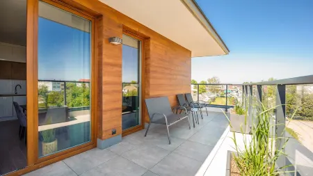 Nowe Hallerowo, Sun & Snow Отели рядом с достопримечательностью «Albatros»