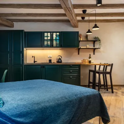 Casa Wau Hotels near Balbi Arch