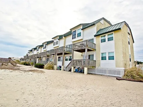 Tybee Lights 114C - Pet friendly