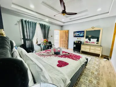 Kingdom Guest House Hotel di Muzaffarabad