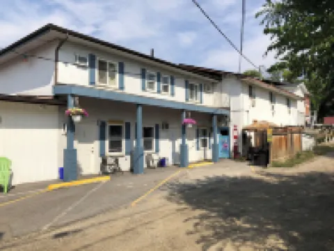 Creston Valley Motel