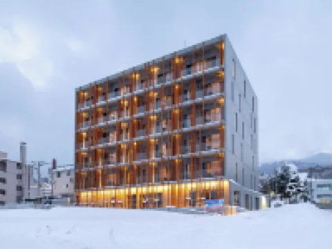 ฟีนิกซ์ เวสต์ โรงแรมในฟูราโนะ