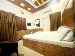 Rehaish Inn