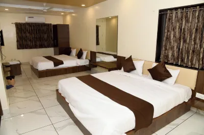 Abu Inn Hotels near Global Auditorium Garden