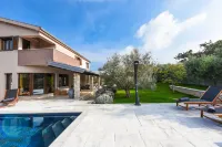 Villa Trabakul ZadarVillas - Pools