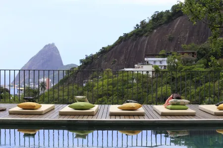 Chez Georges Отели рядом с достопримечательностью «Museu Judaico do Rio de Janeiro»