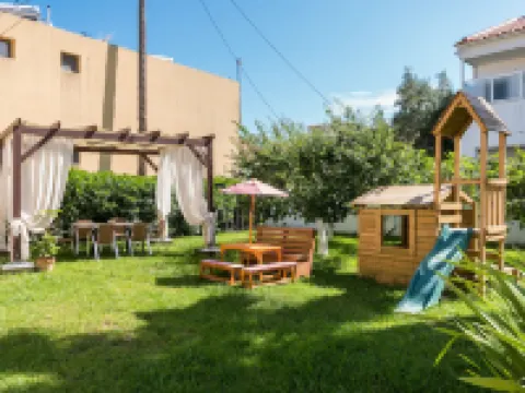 Konstantina Apartments Hotels in Kávos