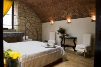 Delser Verona Manor House