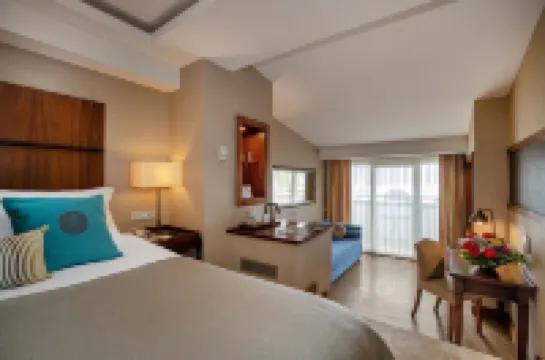 Marti Resort Deluxe Hotel Các khách sạn ở İçmeler