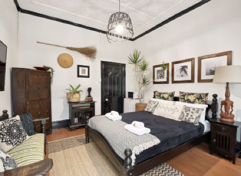 Manly Waves Studios & Apartments