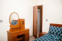 Kawoued Appart Meublé 2 Chambre Hôtels à proximité de : Marché Ouagalais-Burkina Affaires & Opportunités Et Occasions