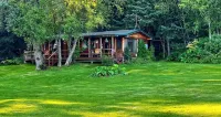 Moose Twin Cabins.