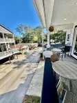 Luxurious Oasis with Covered Porch and Modern Amenities - Stunning Retreat Hotel a Surfside Beach